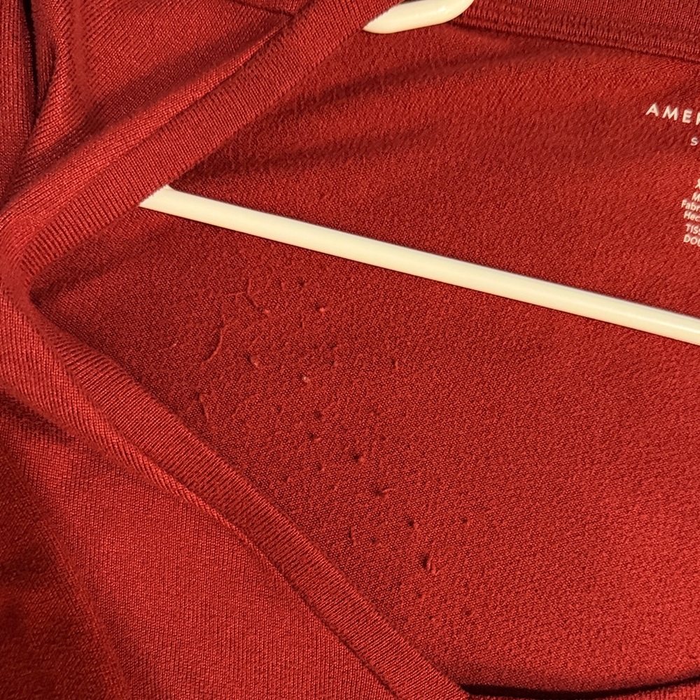 Universal Thread Deep Red Long Sleeve V-Neck Top - Picture 3 of 4